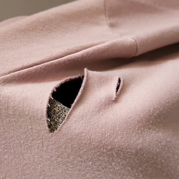 Lilac distressed skull sweater - Picture 6 of 15